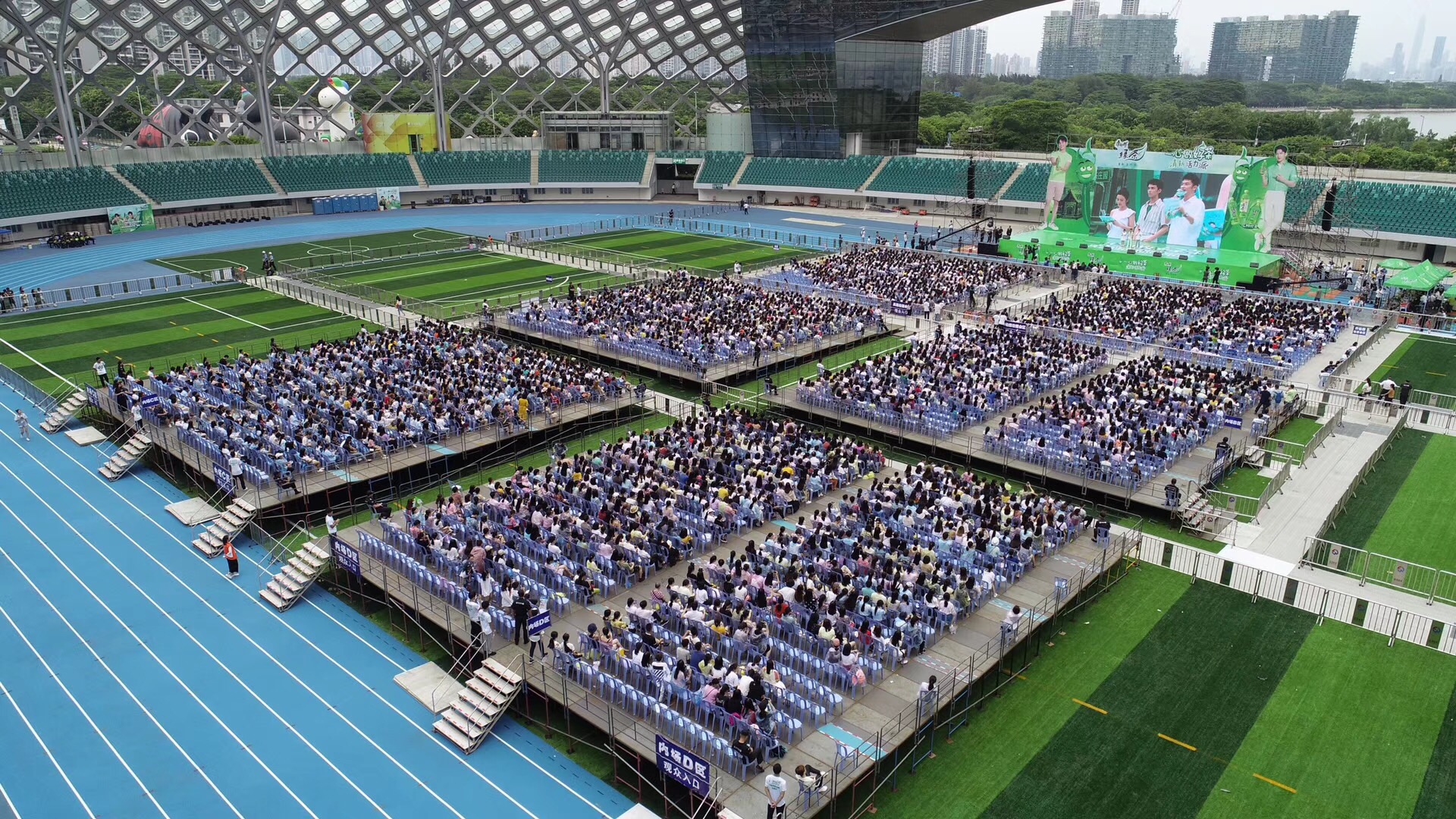 井柏然&吳磊深圳見面會，恒隆守住舞臺搭建安全關口